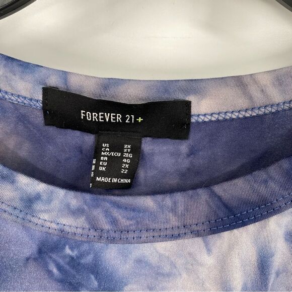 Forever 21 Women’s Crew Neck Short Sleeve Tie Front Tie Dye Crop Top size 2X - Picture 2 of 3